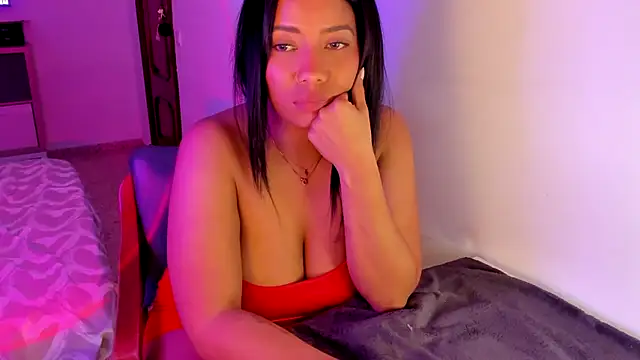 NicolePasqualott's cam snapshot