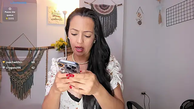 anaruiz_'s cam snapshot