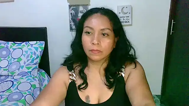 zaray_bella's cam snapshot