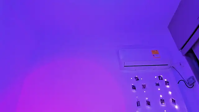 sofilunita's cam snapshot