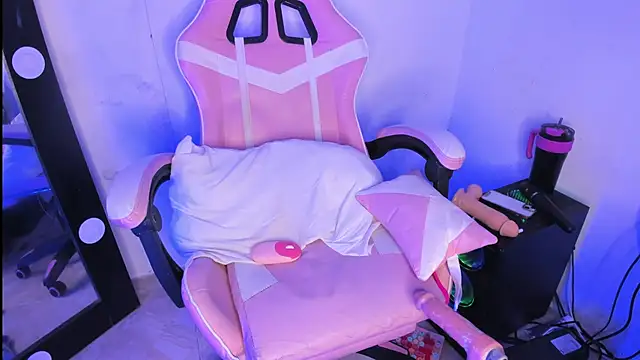 victoriia_hall's cam snapshot