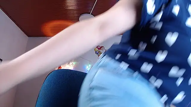 Megan_05_'s cam snapshot