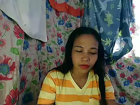 PinaySkinnyGirl's cam snapshot