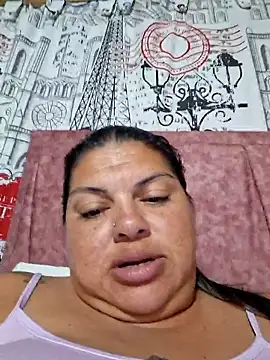 chubby_sexy_big_tits's cam snapshot