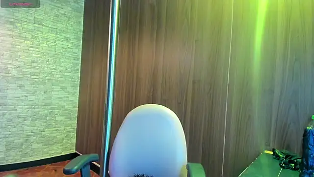 Belladonna_trix's cam snapshot