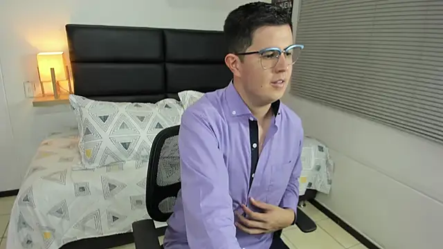 dylan_santiago_ live sex cam