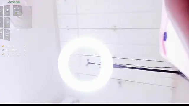 GianinaLewis's cam snapshot