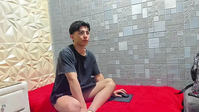 ElanGiraldo live sex cam