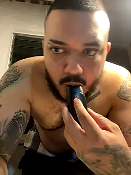 El_Titan1998 live sex cam