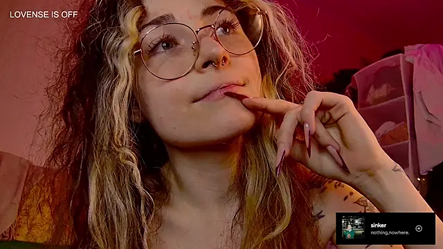 IttyKitty live sex cam