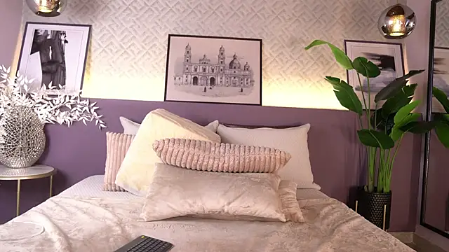 ElleDiane live sex cam