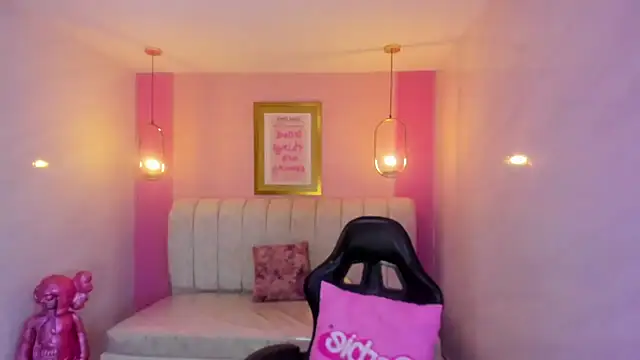 madhison_klain_s's cam snapshot