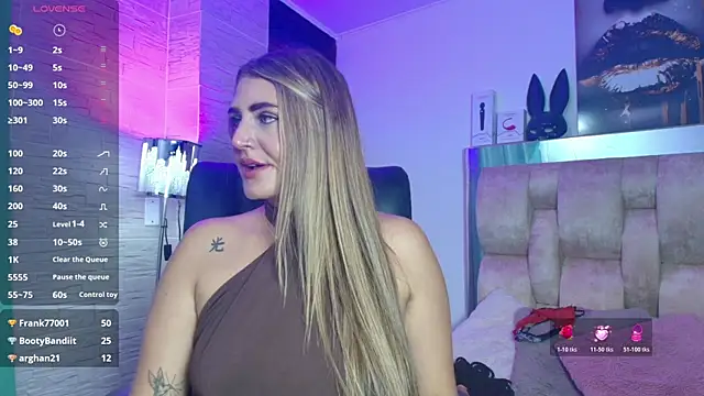 dakota_Robbins_'s cam snapshot