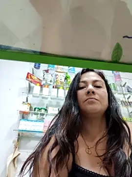 roxanasexy2025's cam snapshot