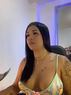 tinalove7 live sex cam