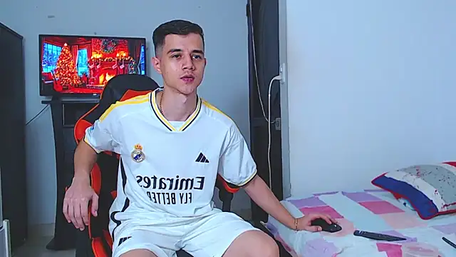 ADAM_HOT live sex cam