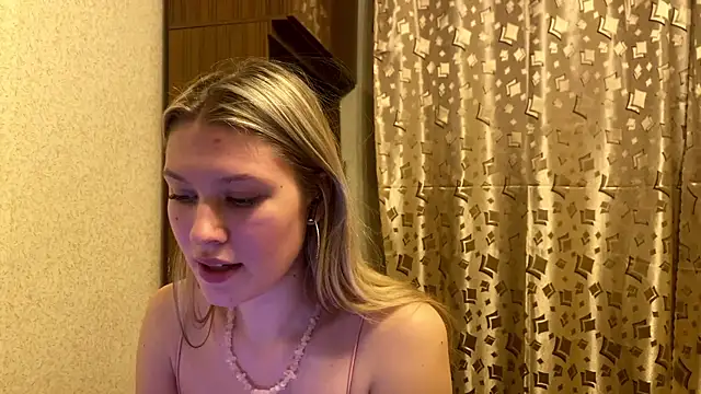 SkyeDavis's cam snapshot