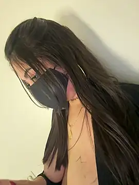 Hot-Sarah-arab live sex cam