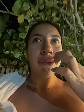 daniela_henao live sex cam