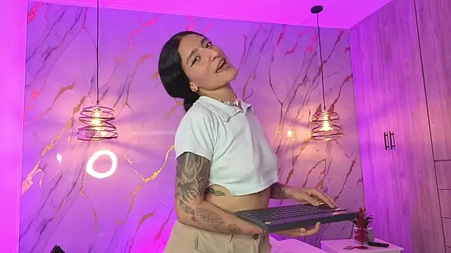 Scaarlettfox's cam snapshot