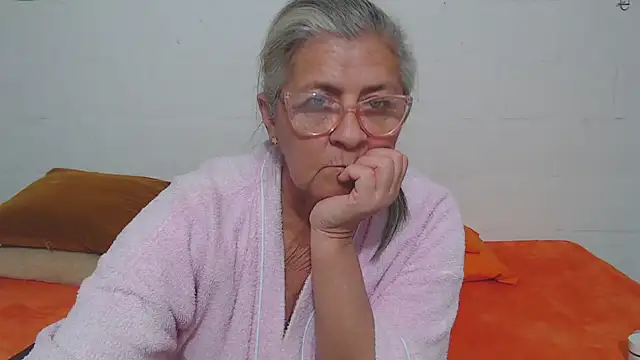 candy_mature_ live sex cam