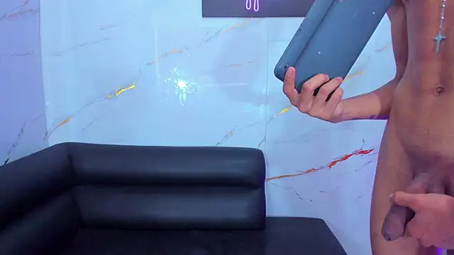 Little_nicoll's cam snapshot