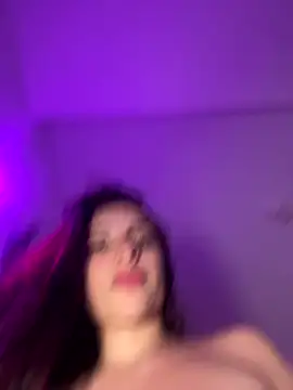 dakota_le's cam snapshot