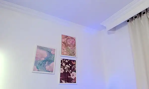 canelleGarces's cam snapshot