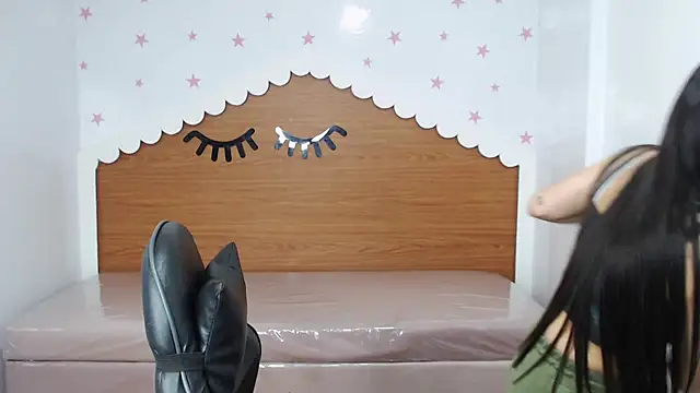 scarlett_percy_t's cam snapshot