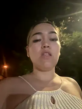 Danielavegax live sex cam