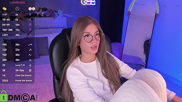 Arinextdoor's cam snapshot