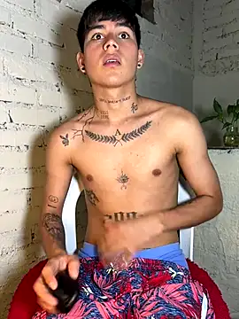 Lukas_strong live sex cam