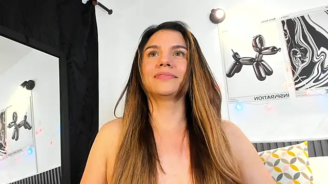 Cloe_Bonne live sex cam