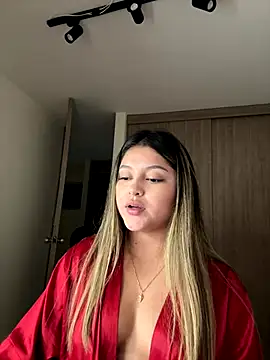 lunablossom_ live sex cam