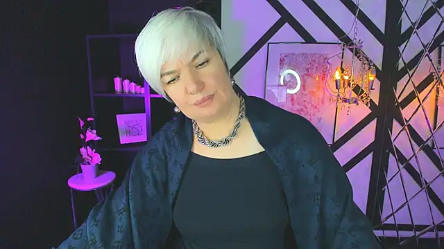 CarmenSoft live sex cam