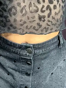 caroline_cossei live sex cam