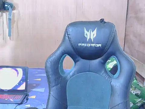 hugekenbigcock live sex cam