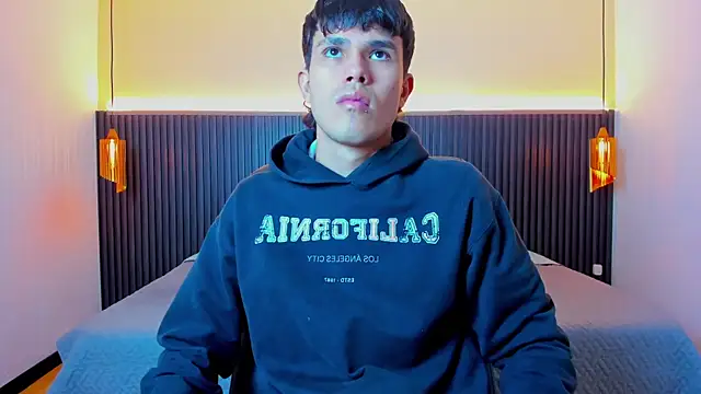 Liam_rosse18_'s cam snapshot