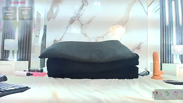 MayaBaker's cam snapshot