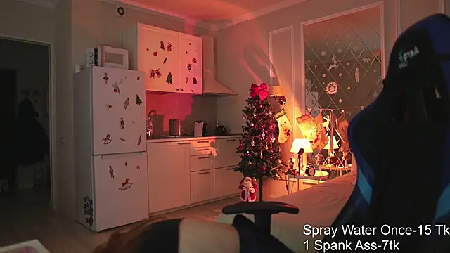 _alice_meyss_'s cam snapshot