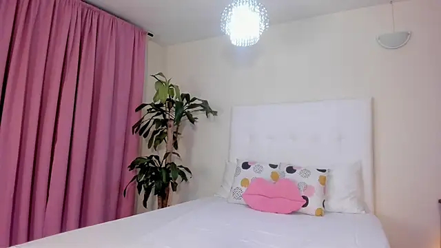 Emmaa_Queen_'s cam snapshot