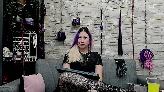 CruelMistress's cam snapshot