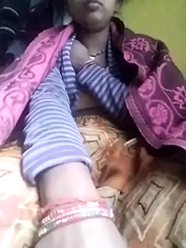 Cut_Kajal's cam snapshot