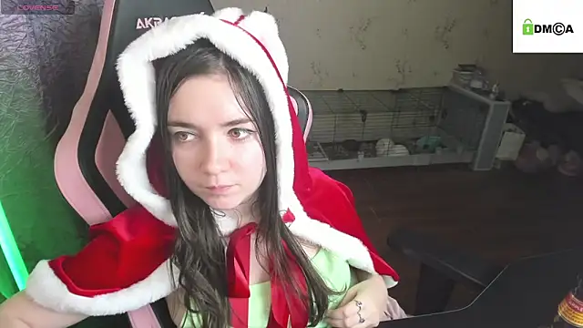 Crazy_forest_fairy's cam snapshot