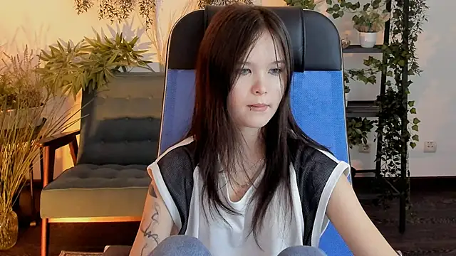 Elainebeness's cam snapshot