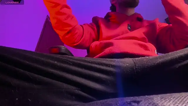 s_sven03's cam snapshot