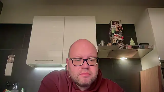 theitalianbear live sex cam