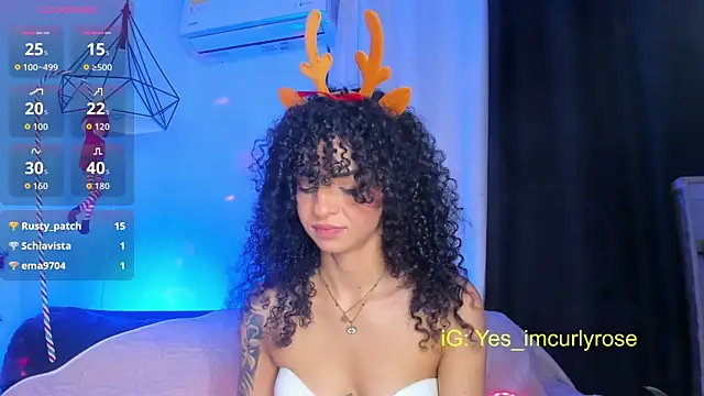 CurlyRose__'s cam snapshot