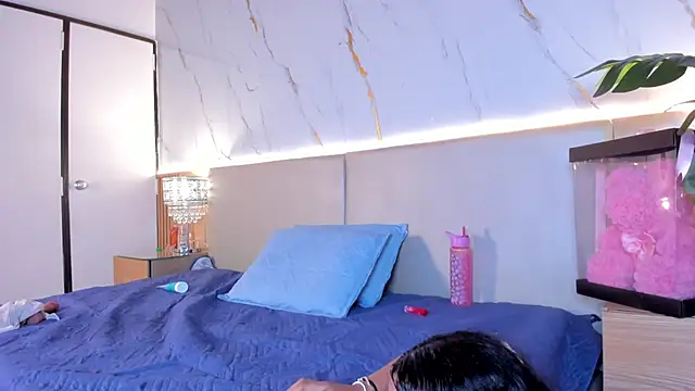 april_grey11's cam snapshot