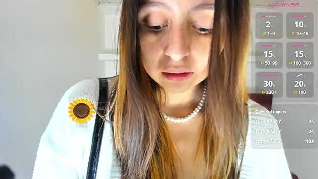 lala_clark's cam snapshot